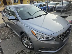 Hyundai Sonata Limited w/Brown Leather 4dr Sedan (2.4L 4cyl 6A) 2015