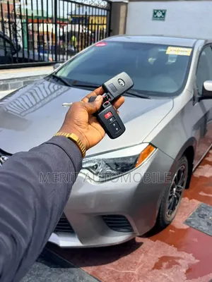 Toyota Corolla LE Premium 4dr Sedan (1.8L 4cyl CVT) 2016 Brown