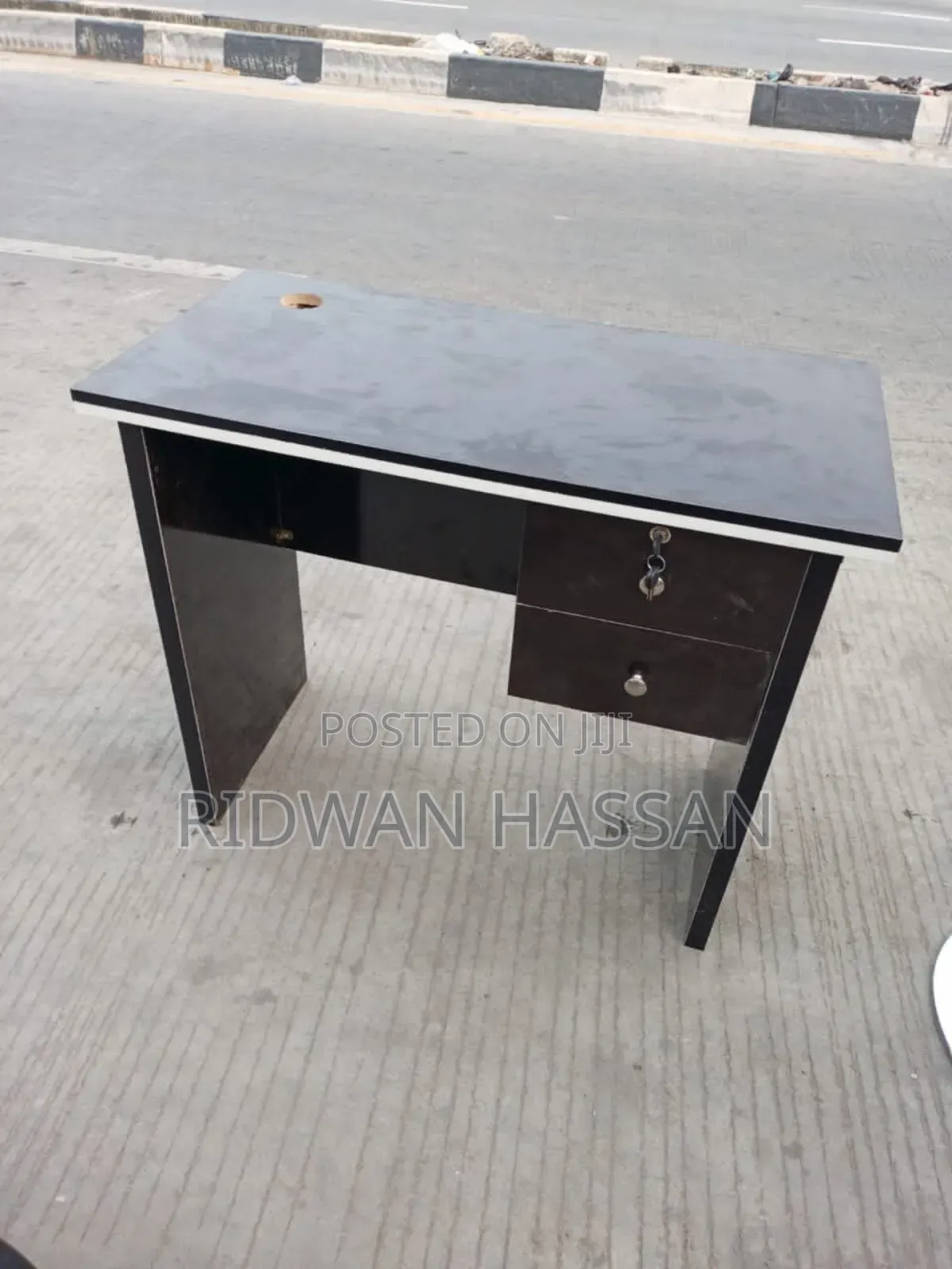 Brand New 3ft Table