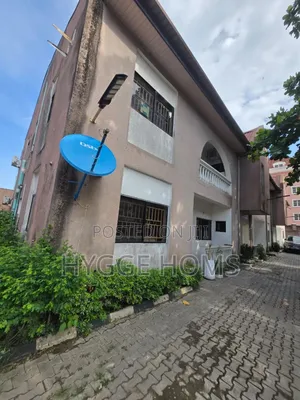 Mini Flat in Off Adeola Odeku for rent