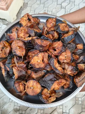 50pcs River Catfish( No Head)