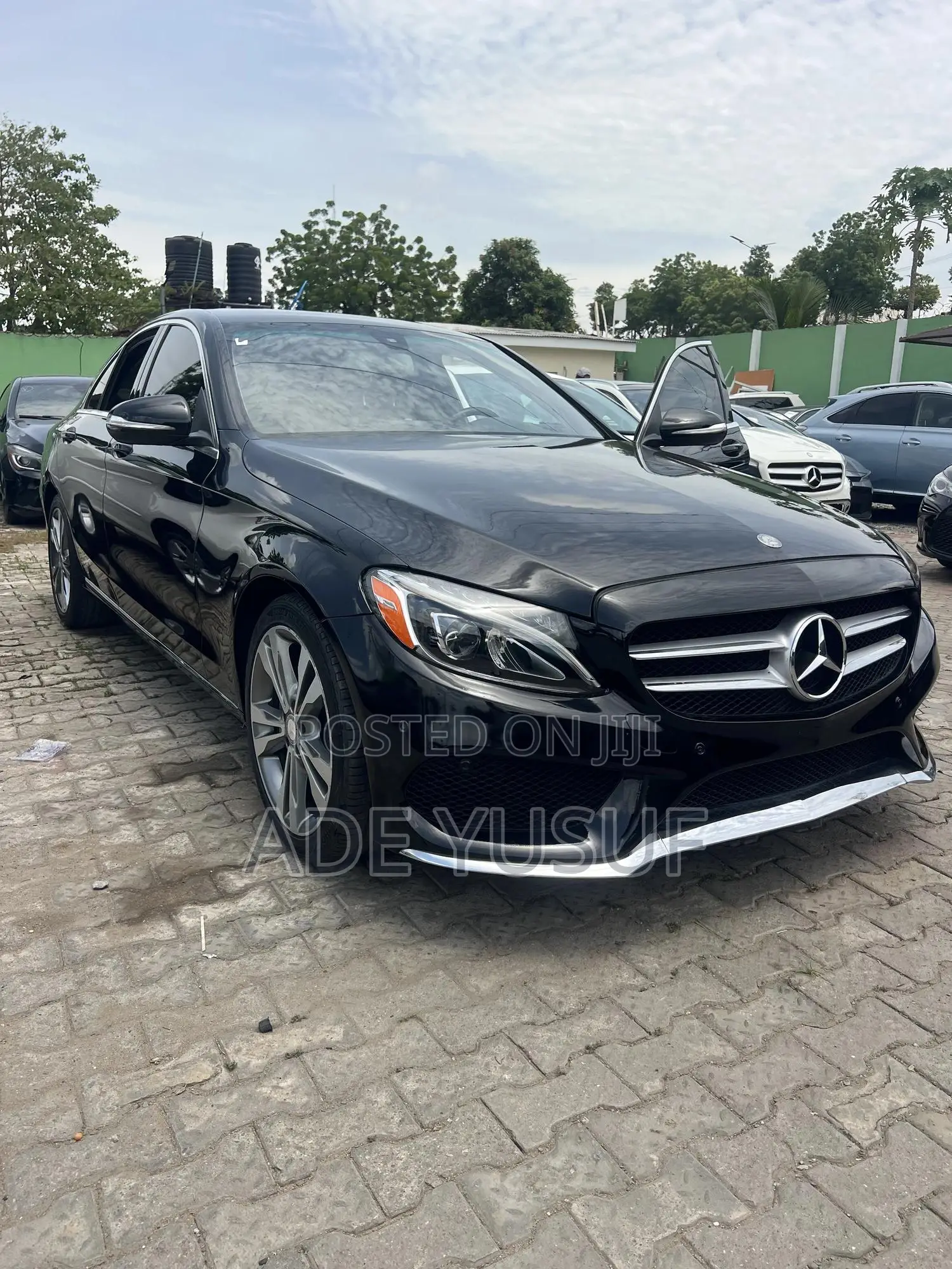 Mercedes-Benz C300 2015 Black
