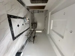 5bdrm Penthouse in Naf Harmony, Eliozu for rent
