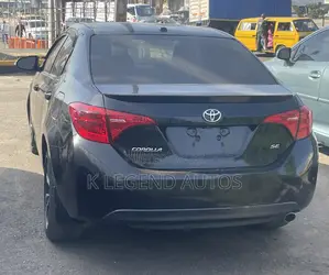 Toyota Corolla SE (1.8L 4cyl 6M) 2019 Black