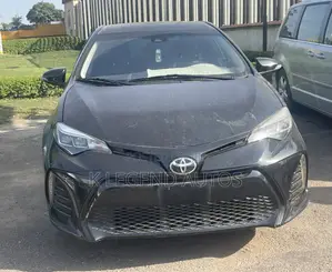 Toyota Corolla SE (1.8L 4cyl 6M) 2019 Black