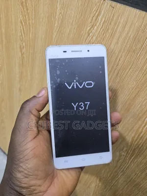 Vivo Y37 16 GB