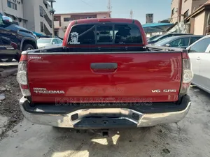 Toyota Tacoma Double Cab V6 Automatic 2011 Maroon