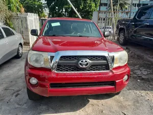 Toyota Tacoma Double Cab V6 Automatic 2011 Maroon