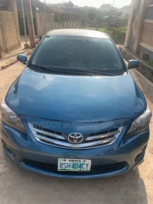 Toyota Corolla 2013 Blue