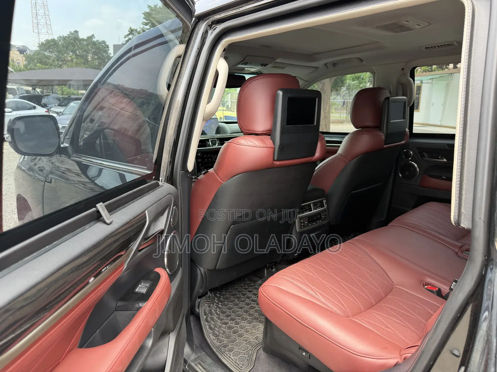 Lexus LX 2016 Black
