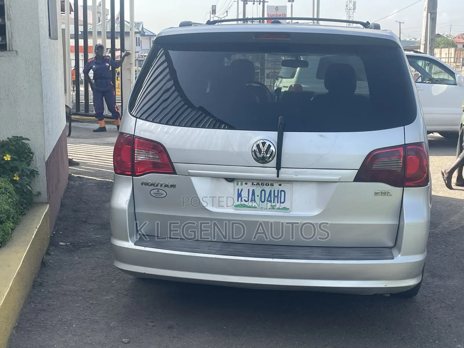 Volkswagen Routan S 2010 Silver