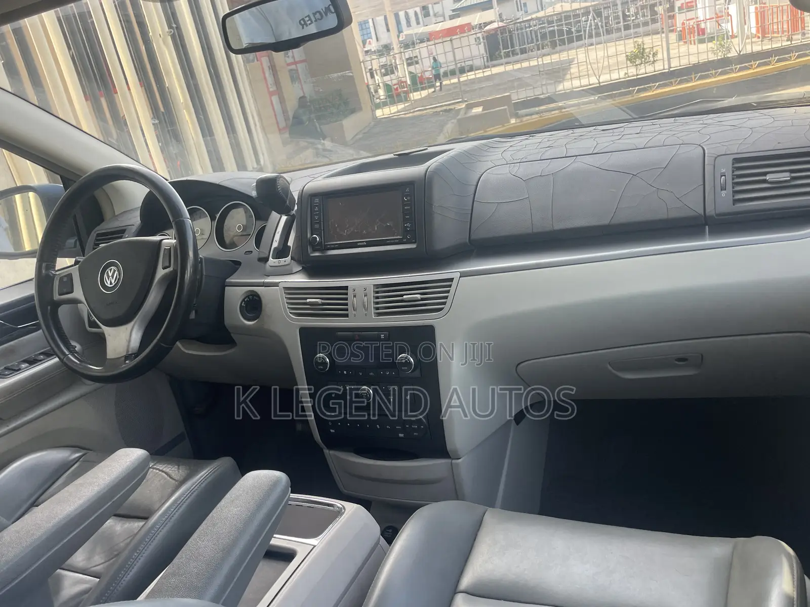 Volkswagen Routan S 2010 Silver