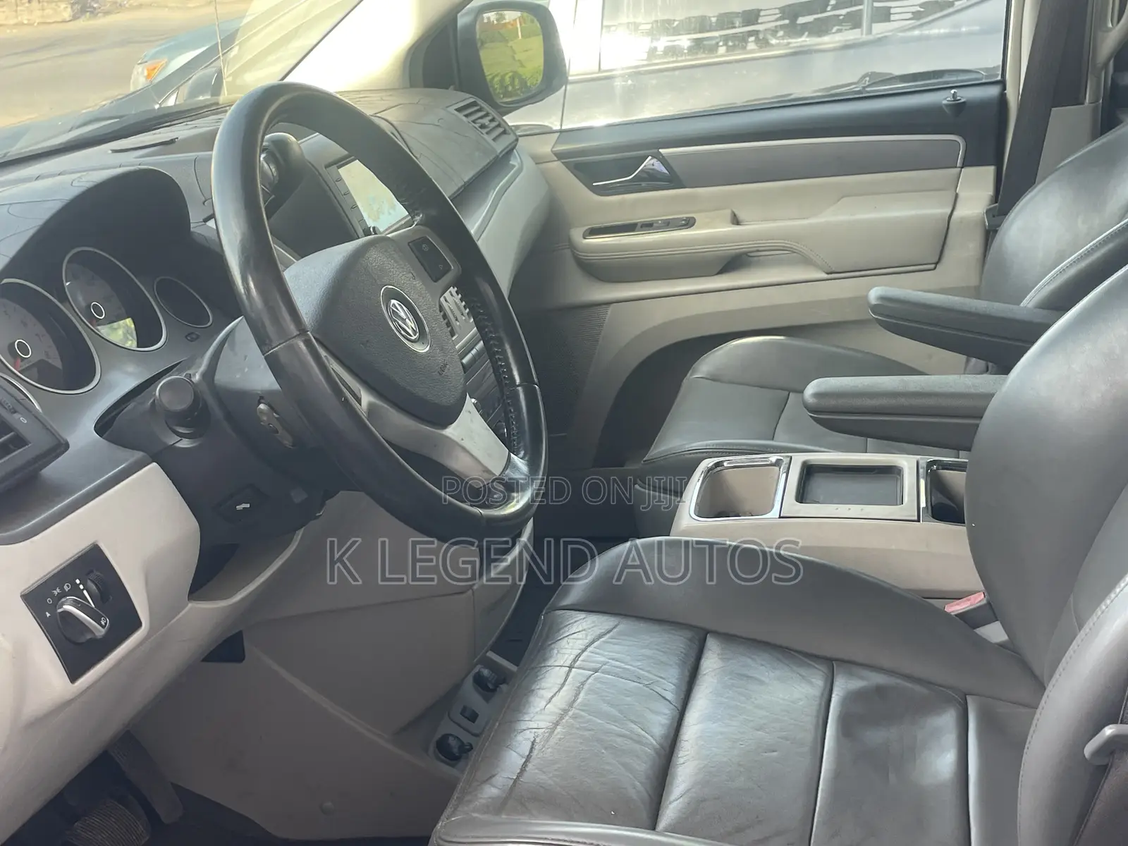 Volkswagen Routan S 2010 Silver