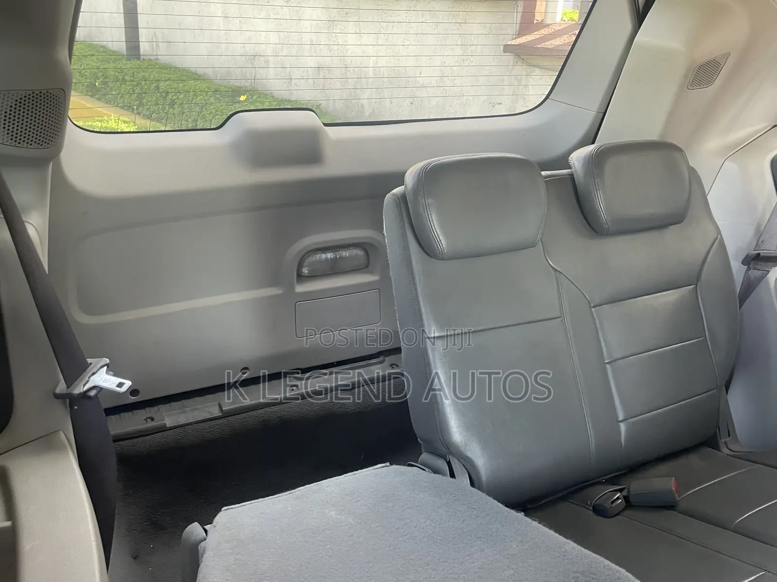 Volkswagen Routan S 2010 Silver