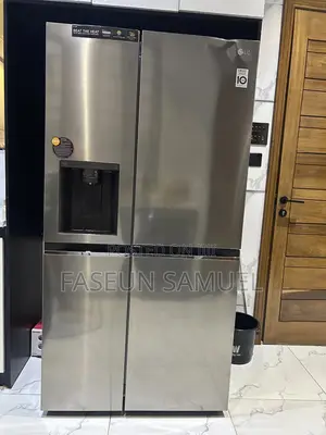 Lg 674l Side-by-side Refrigerator With Water Dispenser And Ice Maker