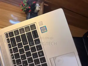 Laptop HP EliteBook 840 G5 8GB Intel Core i7 SSD 256GB