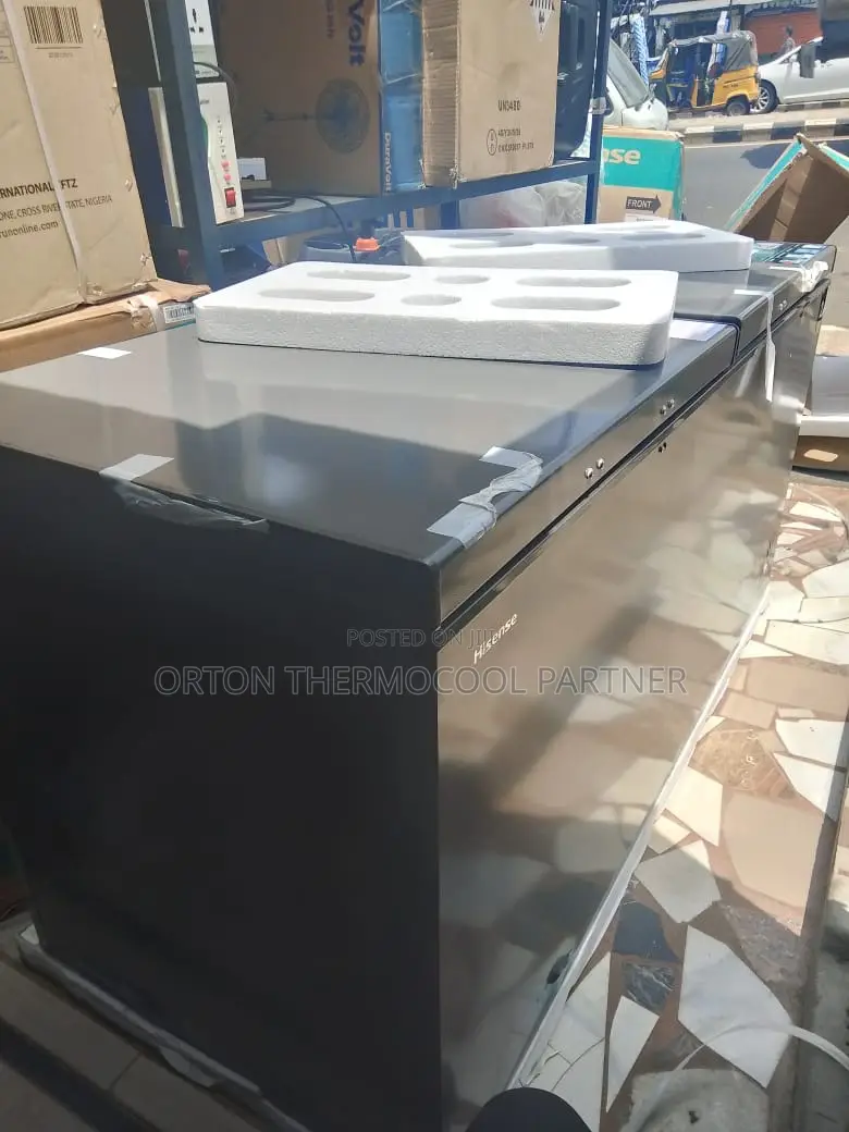 Hisense Double Door Low Voltage Freezer 500l