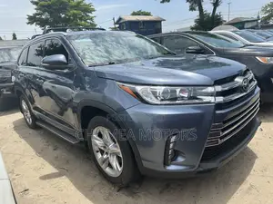 Toyota Highlander 2016