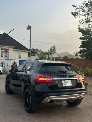 Mercedes-Benz GLA 250 2017 Black