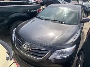 Toyota Camry 2011 Gray