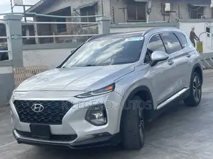 Hyundai Santa Fe 2018 Silver
