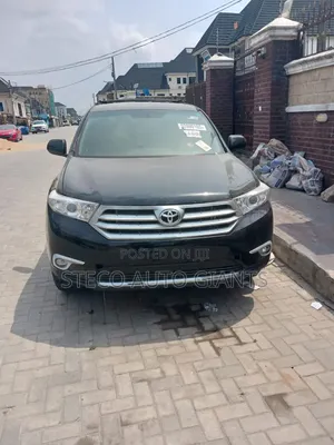 Toyota Highlander 2011 Black