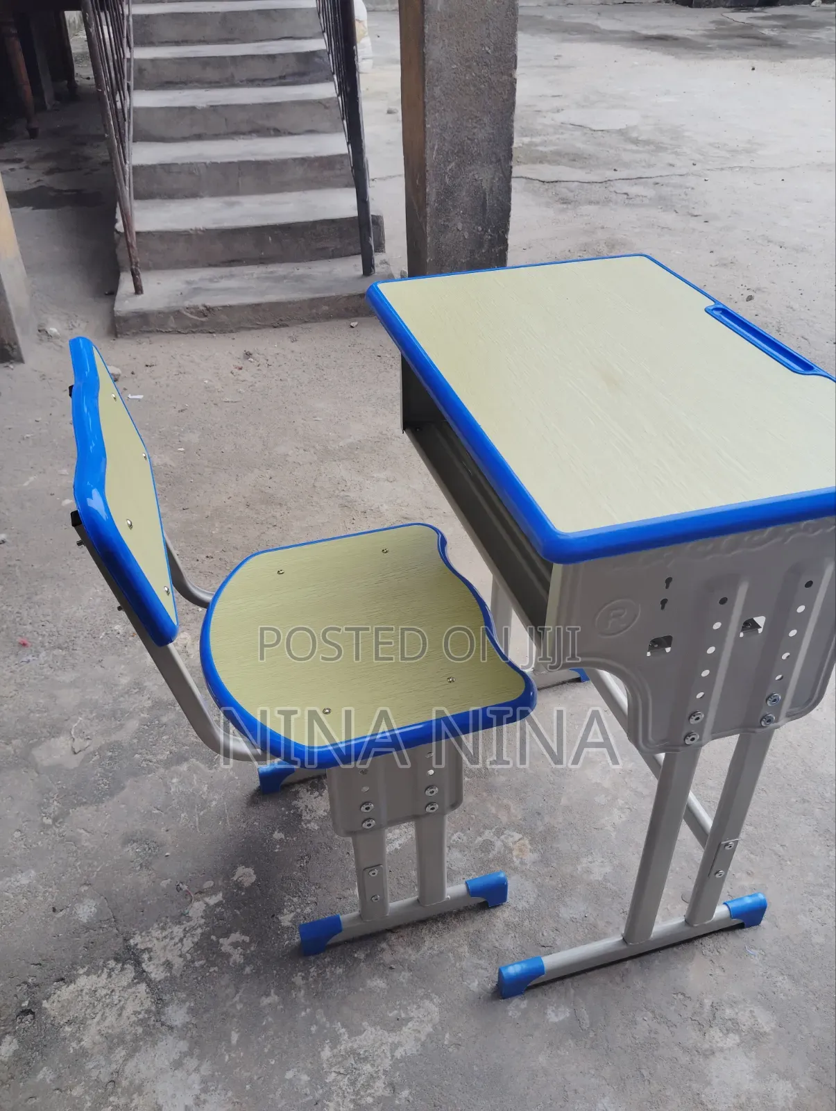 Student Desk