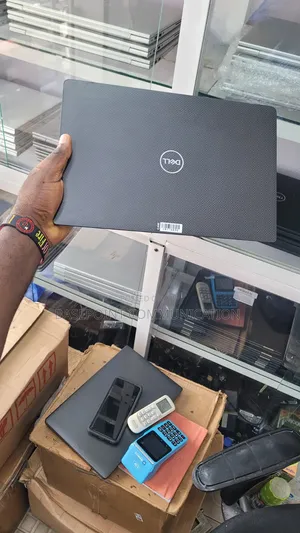 Laptop Dell Latitude 7400 8GB Intel Core i5 SSD 256GB
