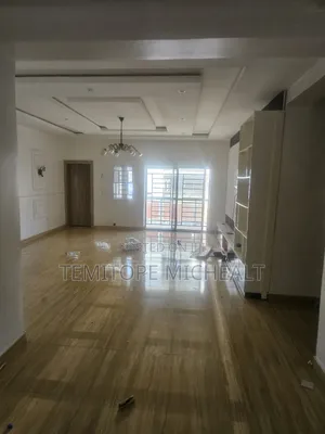 3bdrm Apartment in Main Wuye for rent
