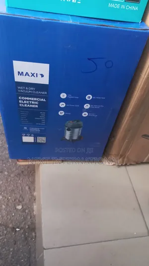 Maxi Wet and Dry Commercial Vacuum Cleaner 30l