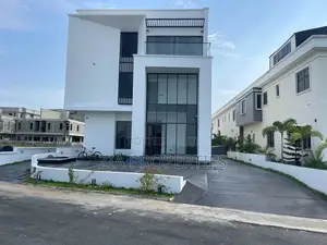 5bdrm Duplex in Osapa london for sale