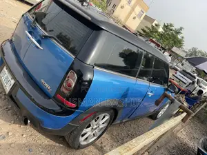 Mini Cooper 2012 Blue