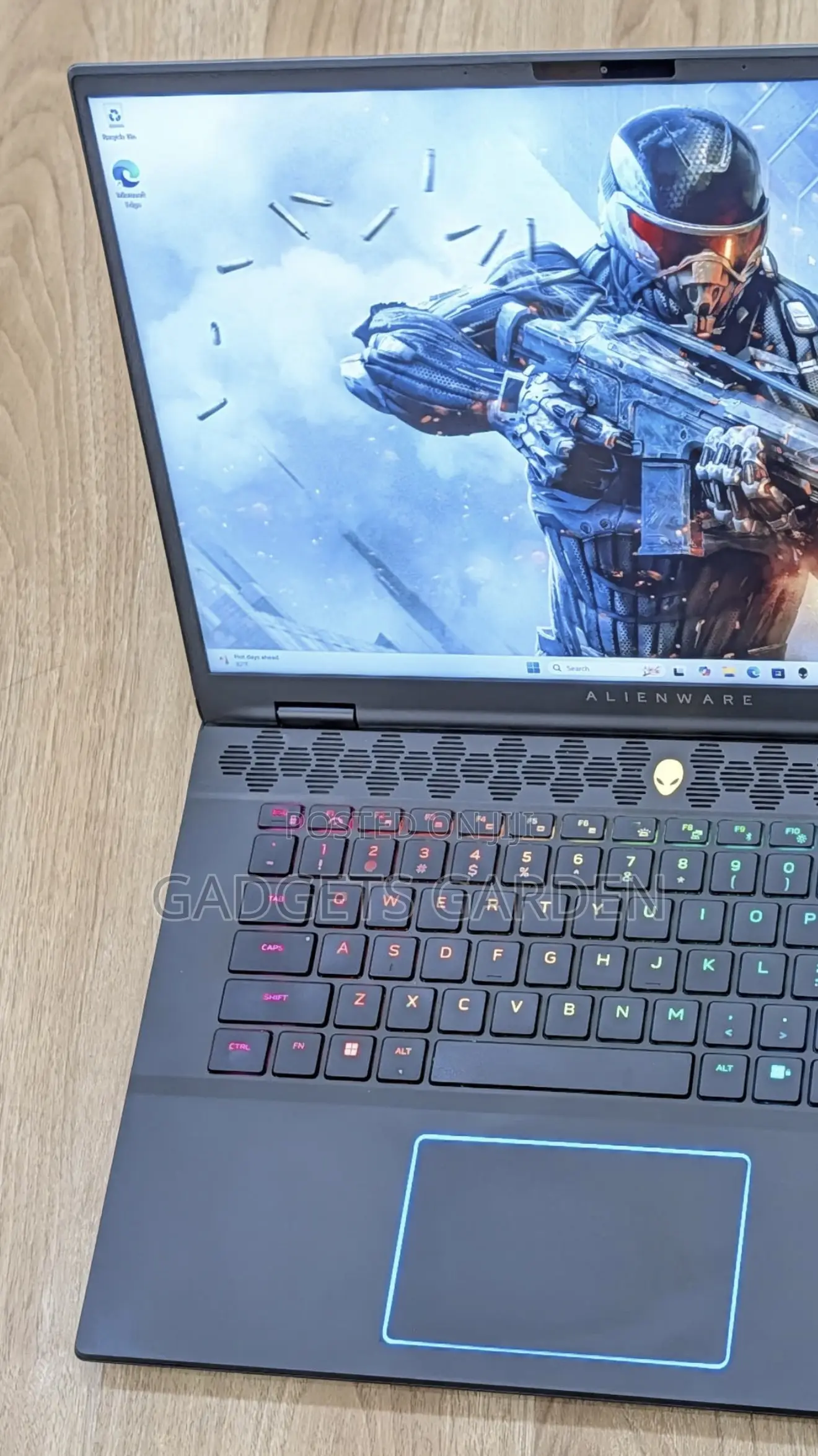 Laptop Alienware M16 R2 32GB Intel Core Ultra 7 SSD 1T