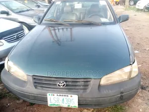 Toyota Camry Automatic 1999 Green