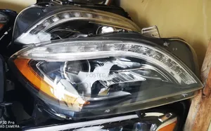 Ml 350 2016 Head Light Led Type