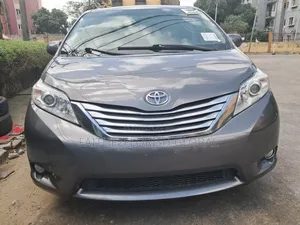 Toyota Sienna Limited 7 Passenger 2012 Gray