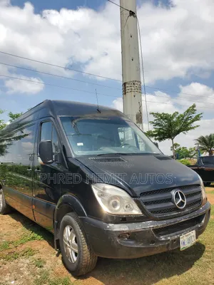 Mercedes-Benz Sprinter 2000 Black