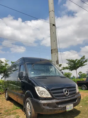 Mercedes-Benz Sprinter 2000 Black