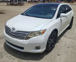 Toyota Venza 2010 White