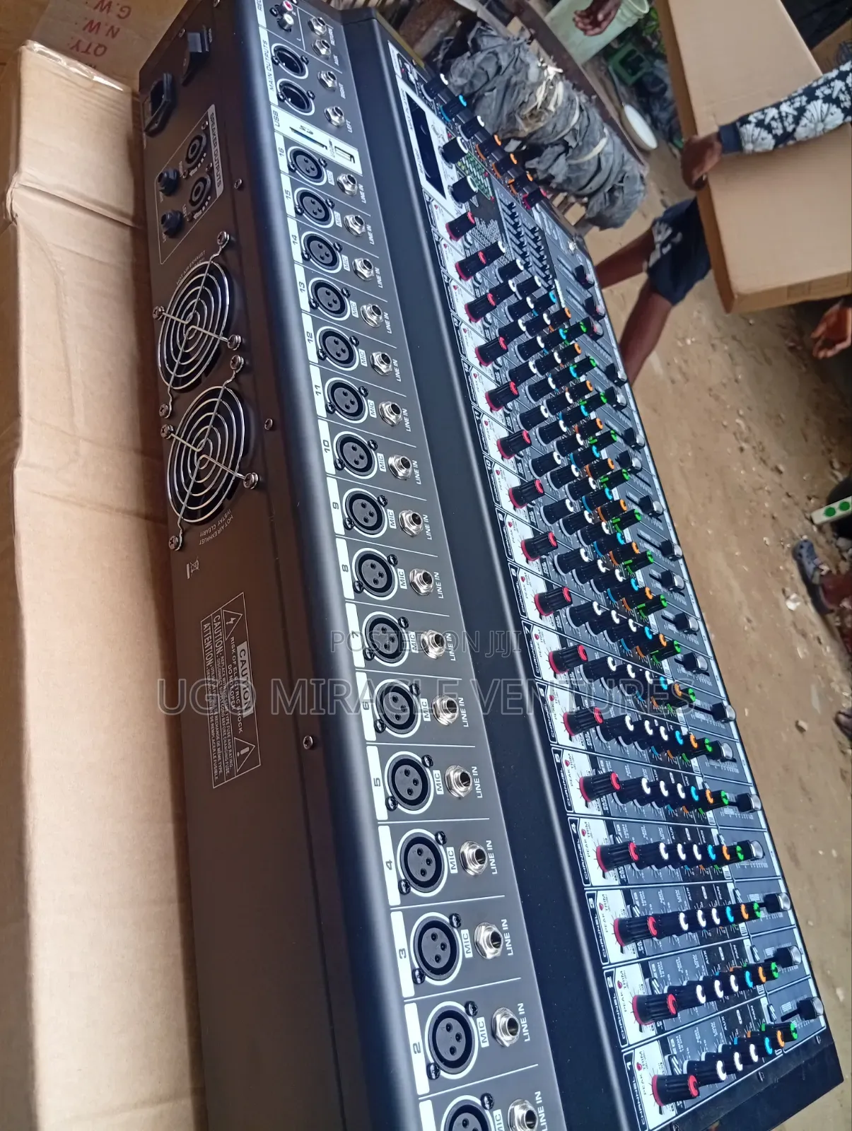 Powered Mixer Amp 16 Channel