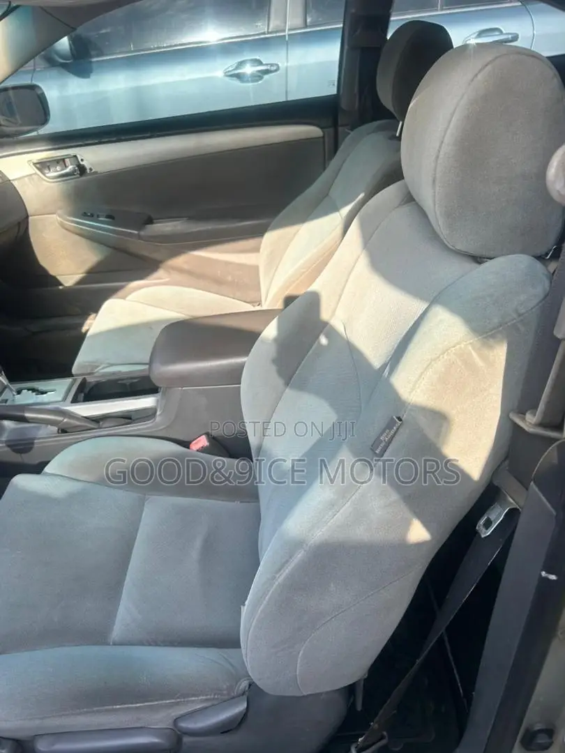 Toyota Solara 2005 Silver