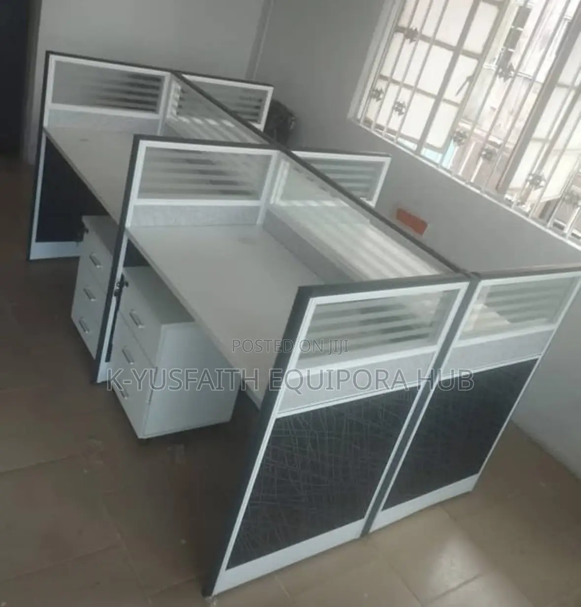 Work Station Table
