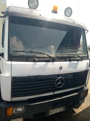 Benz 814 Container Body