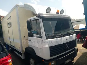 Benz 814 Container Body