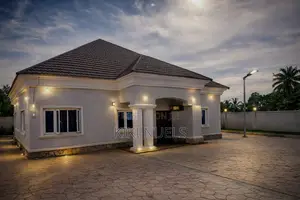 3bdrm Bungalow in Along Prescott for sale