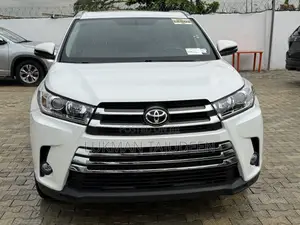 Toyota Highlander Limited 4dr SUV (3.5L 6cyl 6A) 2015 White