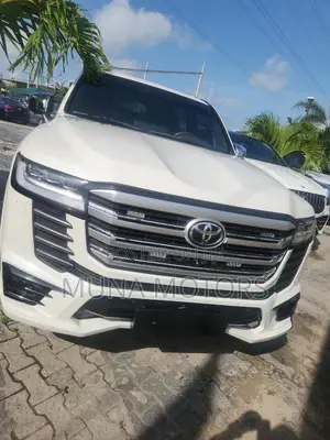 Toyota Land Cruiser 4.6 V8 VX-R 2014 White