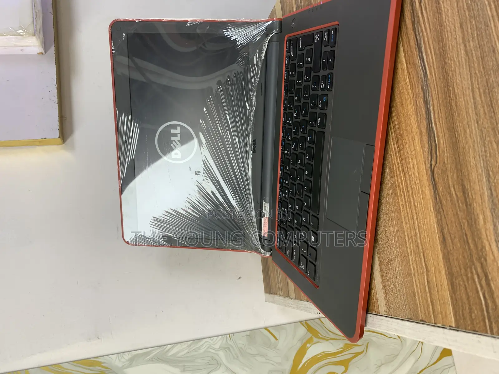 Laptop Dell Latitude 3350 4GB Intel Core i3 HDD 500GB