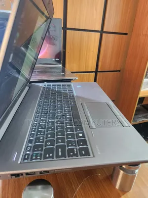 Laptop HP ZBook Studio G5 16GB Intel Core i7 SSD 512GB