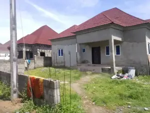3bdrm Bungalow in Lugbe - Abuja, FHA for sale